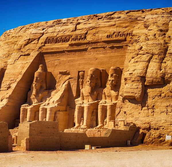 エジプト魅惑ツアー7日間